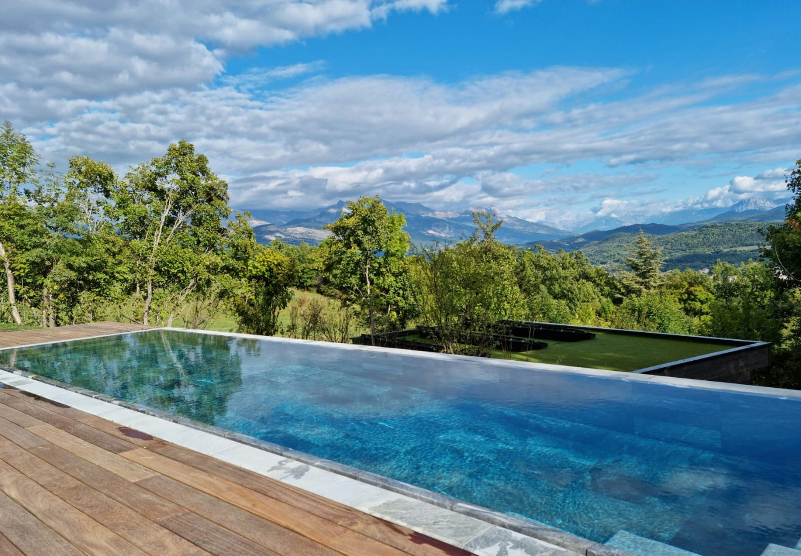 Piscine et vue d'exception